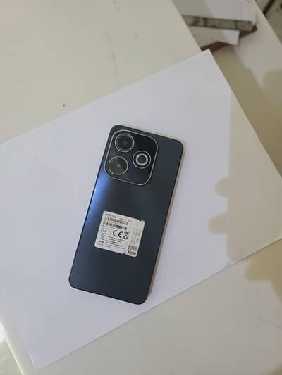 Infinix Hot 40i 8/256 with box and charger