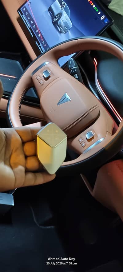 key maker/car remote key maker/locksmith/honda/suzuki/nissan/Mercedes