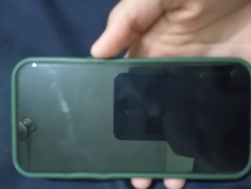 Apple iPhone 13 2