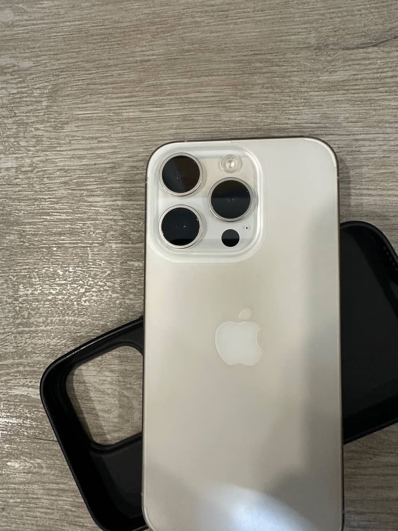 Apple iPhone 15 Pro 1