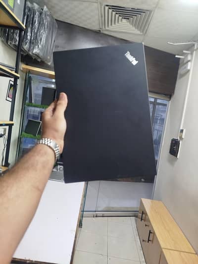 Lenovo ThinkPad P14s Gen 2|Ryzen 7-5850|256GB| 16Gb 4GB GPU