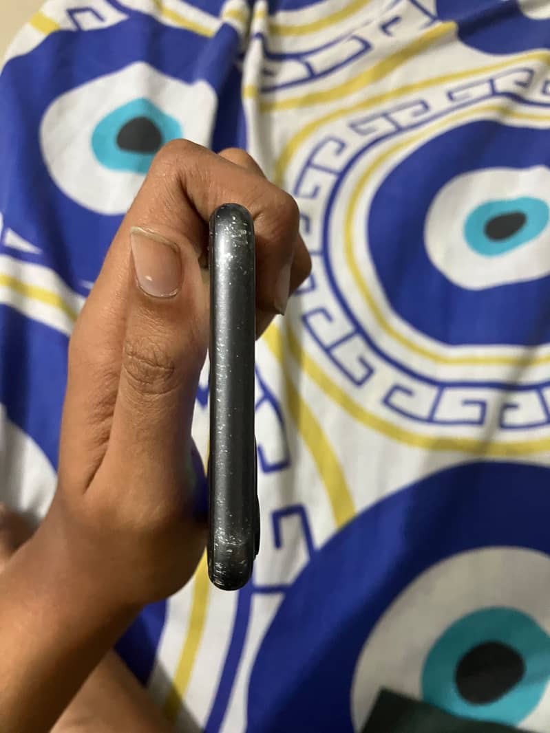 Apple iPhone 11 6