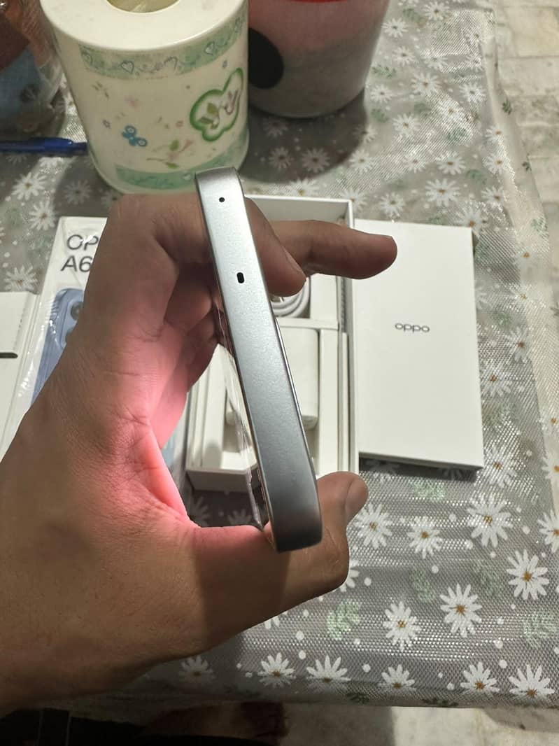 OPPO A6S PRO 1