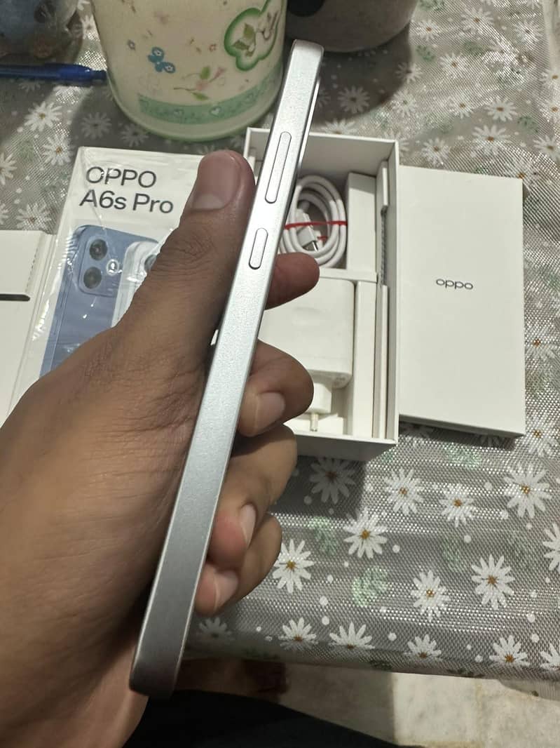 OPPO A6S PRO 2