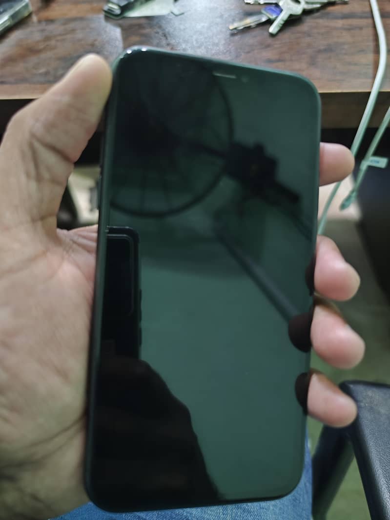 Apple iPhone 11 6