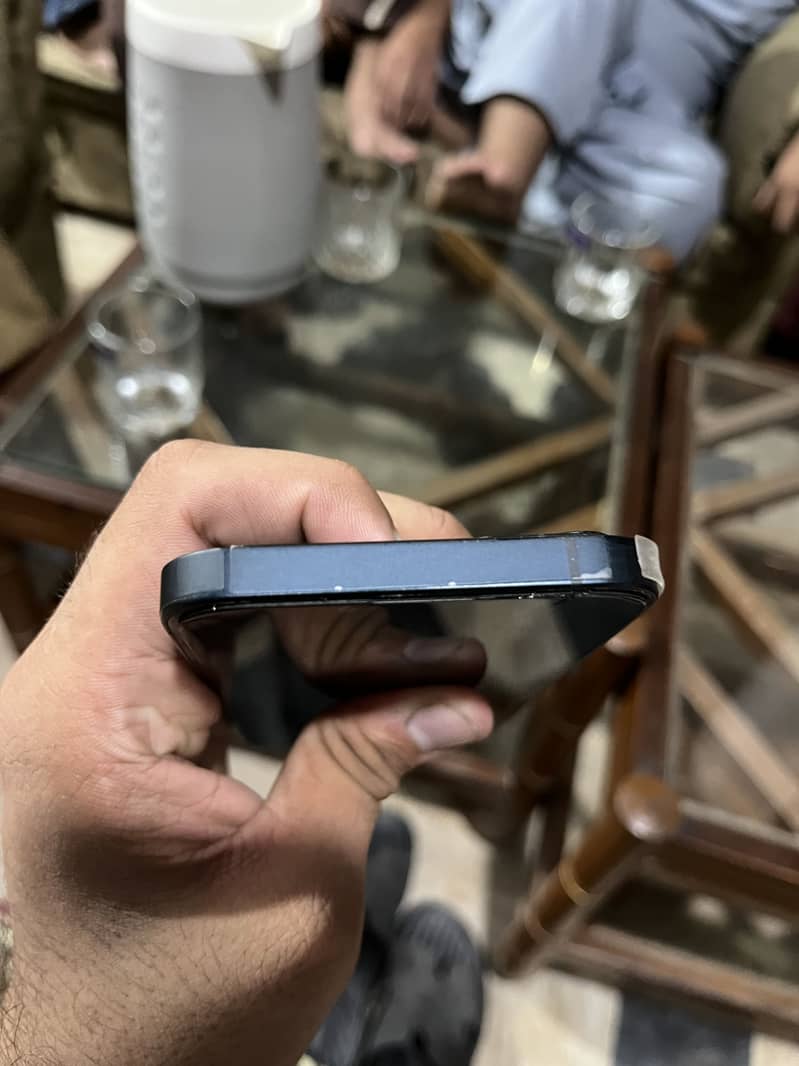 Apple iPhone 13 3