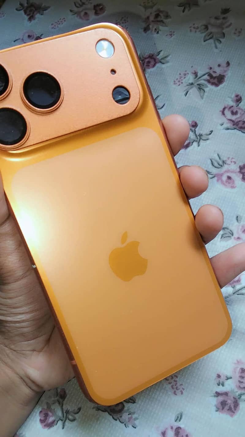 Apple iPhone 7 Plus 0