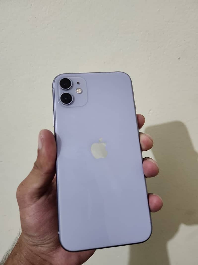 Apple iPhone 11 4