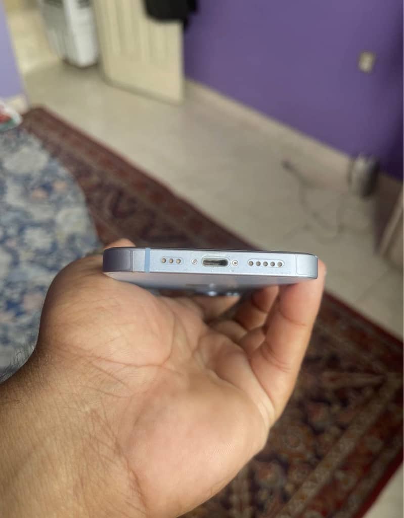 Apple iPhone 14 3