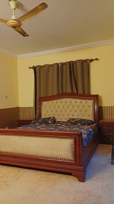F11 new furnished 3bed d d tv l for rent bachelor or family
