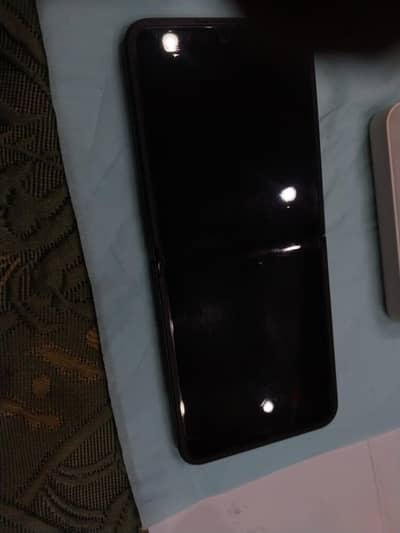 Samsung Mobile Z Flip 7FE
