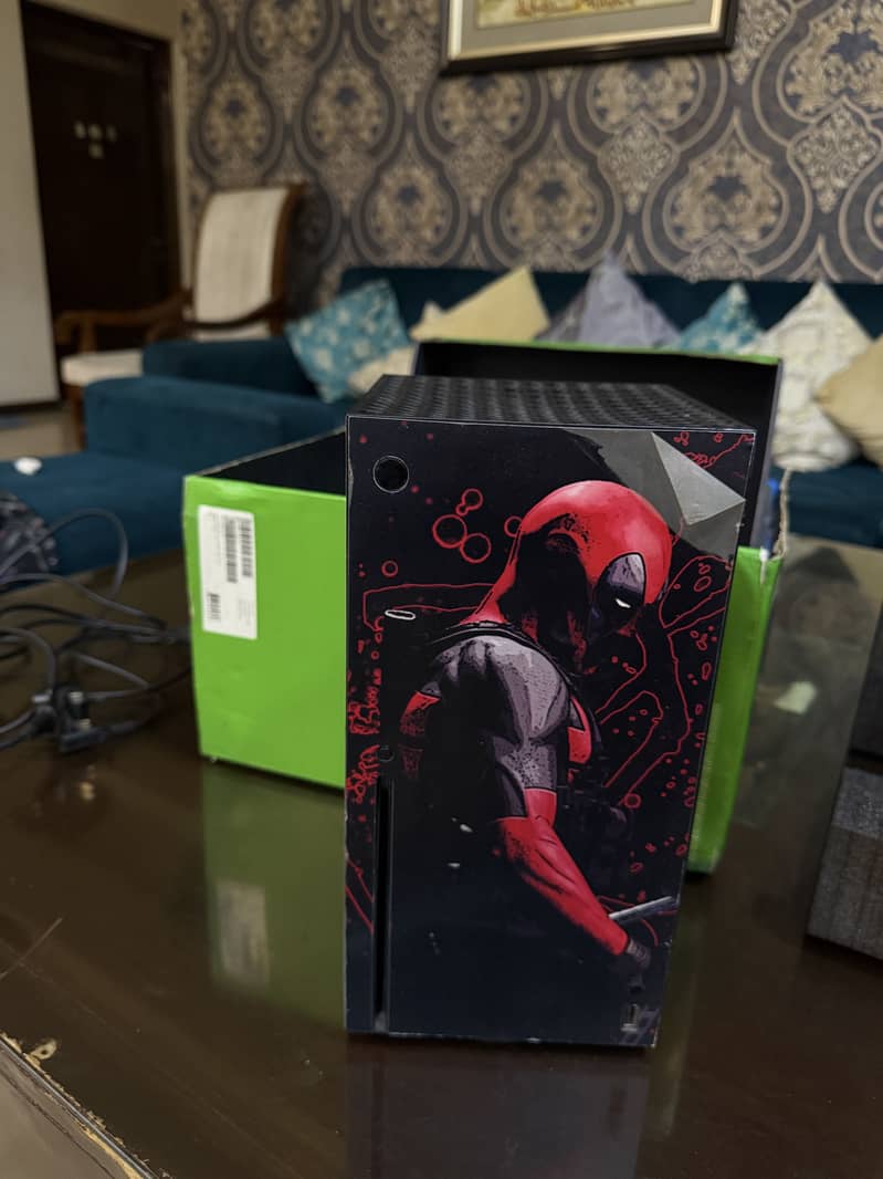 Xbox Series X (2 controller) 4
