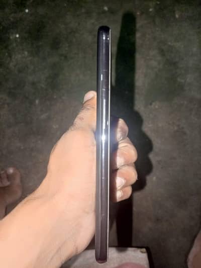 I am selling one plus 10t unlock sim Time available  exchange possible