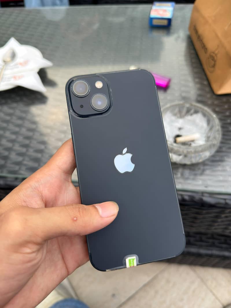 Apple iPhone 13 1