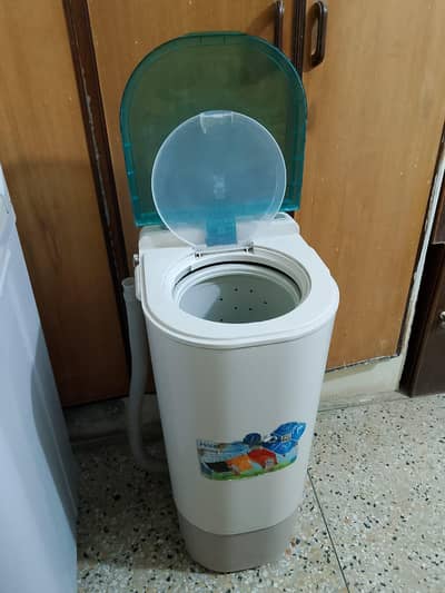 Haier Singal Tub Spinner Dryer 6-Kg (HWS 60-50)