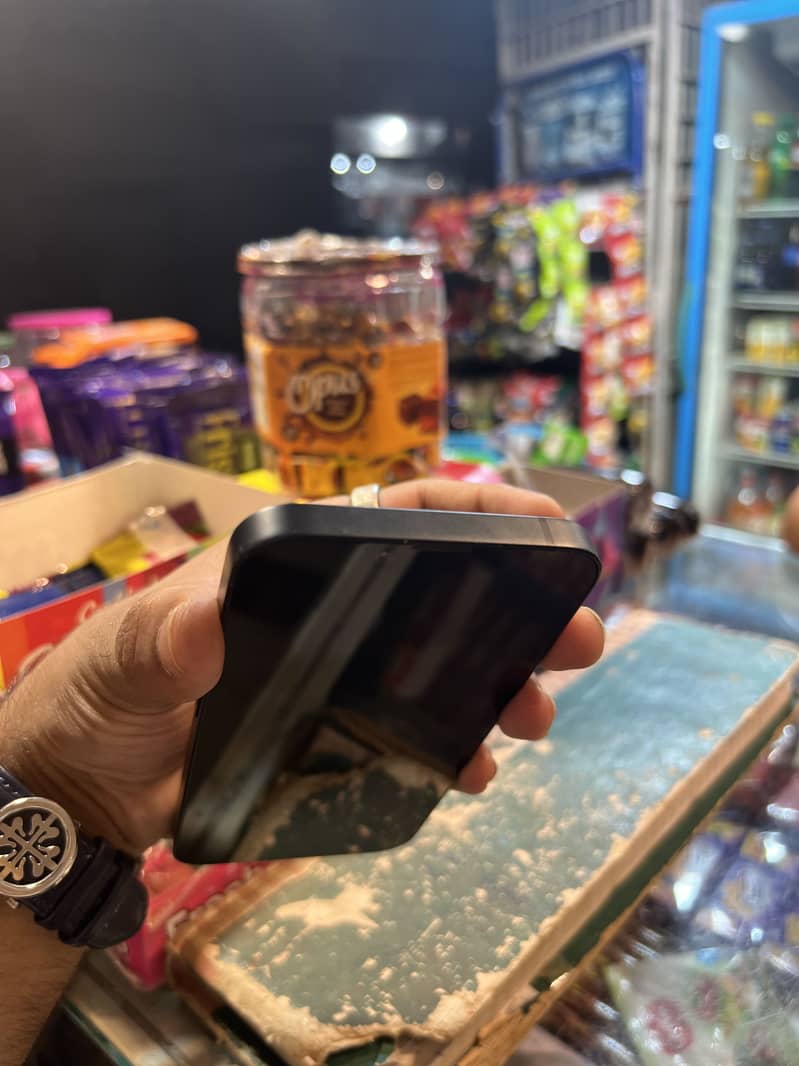 Apple iPhone 14 2