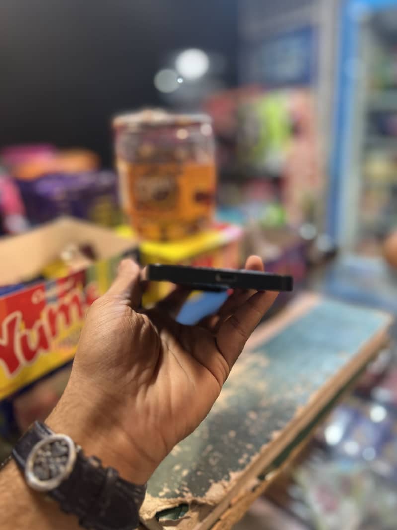 Apple iPhone 14 5