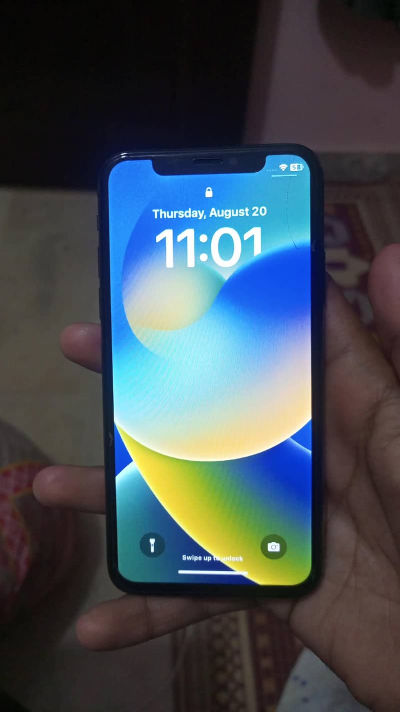 iPhone X 4