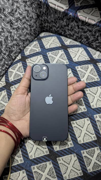 Apple iPhone 13