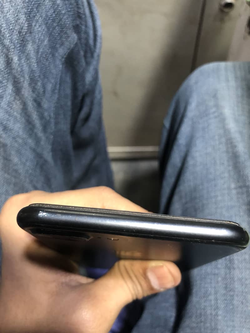 Apple iPhone 7 Plus 1