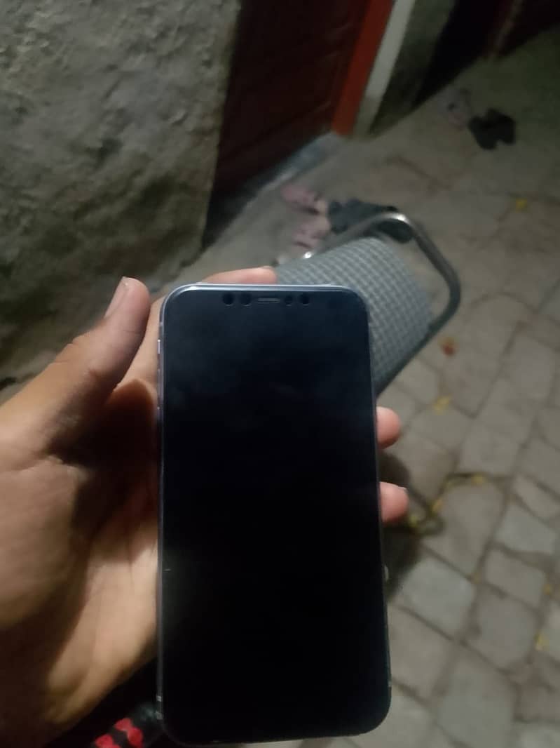 Apple iPhone 11 1