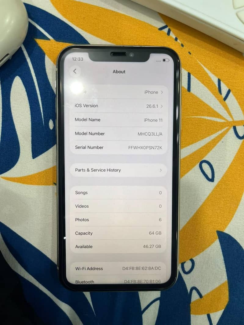 Apple iPhone 11 4