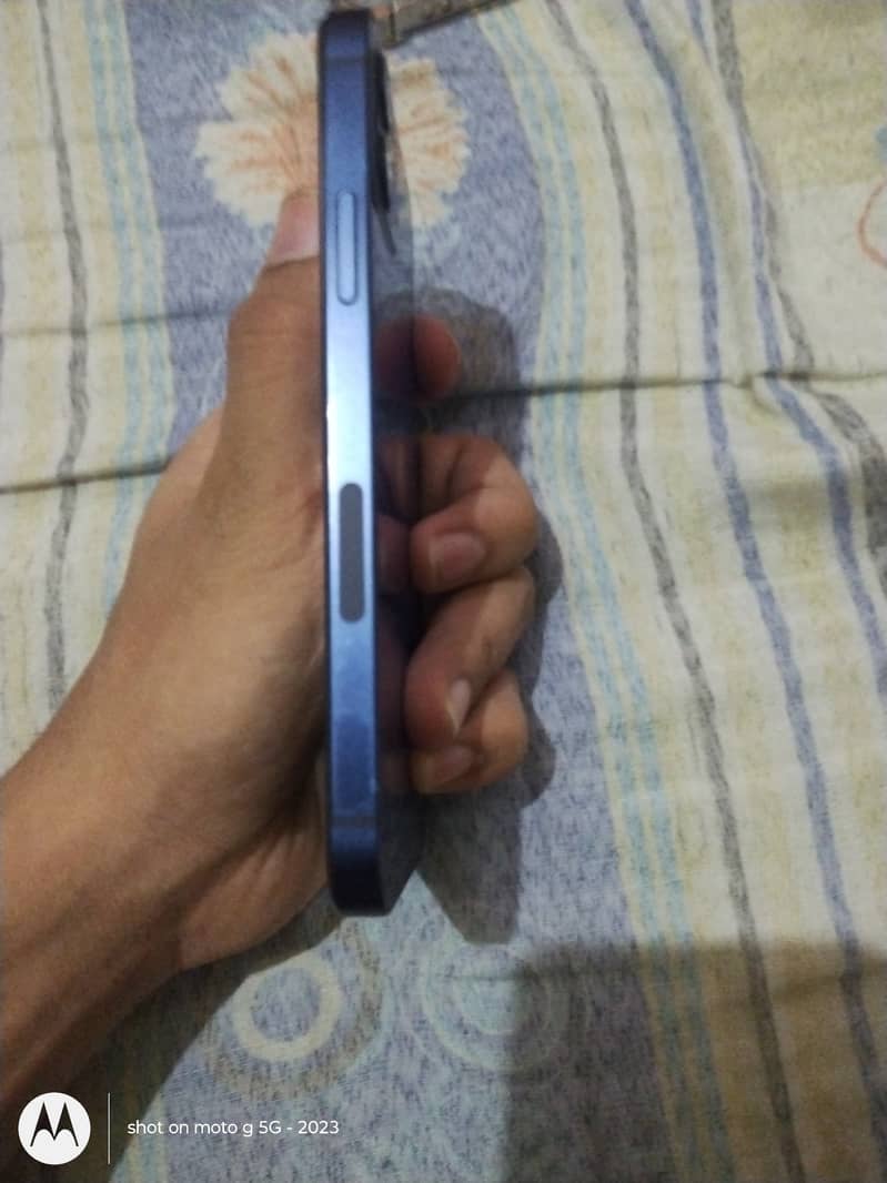 Apple iPhone 12 2