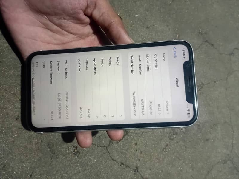 iPhone XR 6