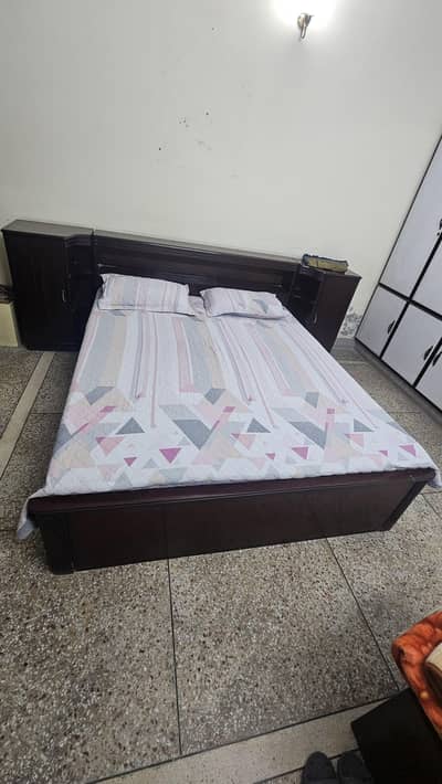 Bed Room Set for Sale
