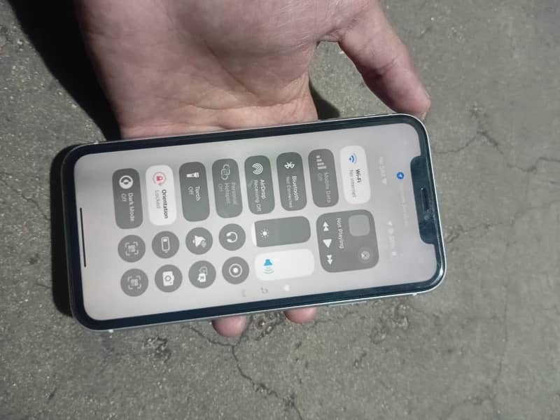 iPhone XR 0