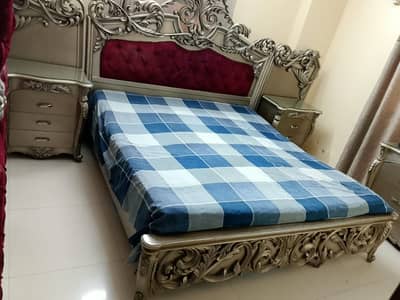 Luxury King Size Bed with Mattress – Good Condition