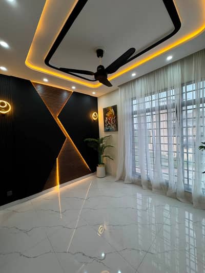 5 MARLA LUXURY MODERN STYLE HOUSE AVAILABLE FOR SALE BAHRIA TOWN LHR