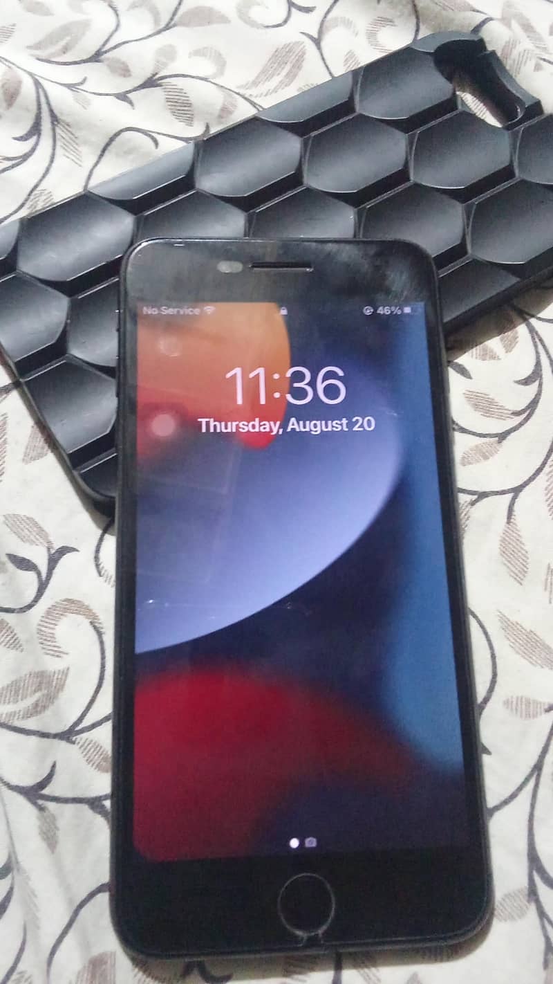 Apple iPhone 7 Plus 1