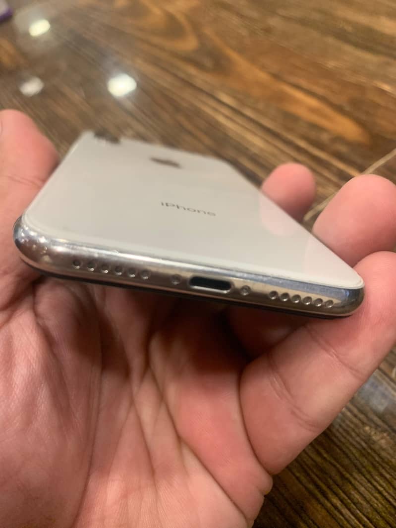 Apple iPhone X 6