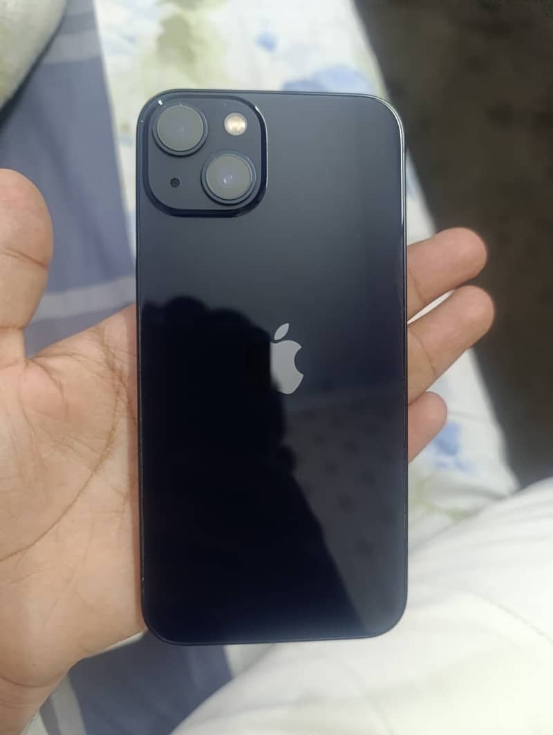 Apple iPhone 13 2