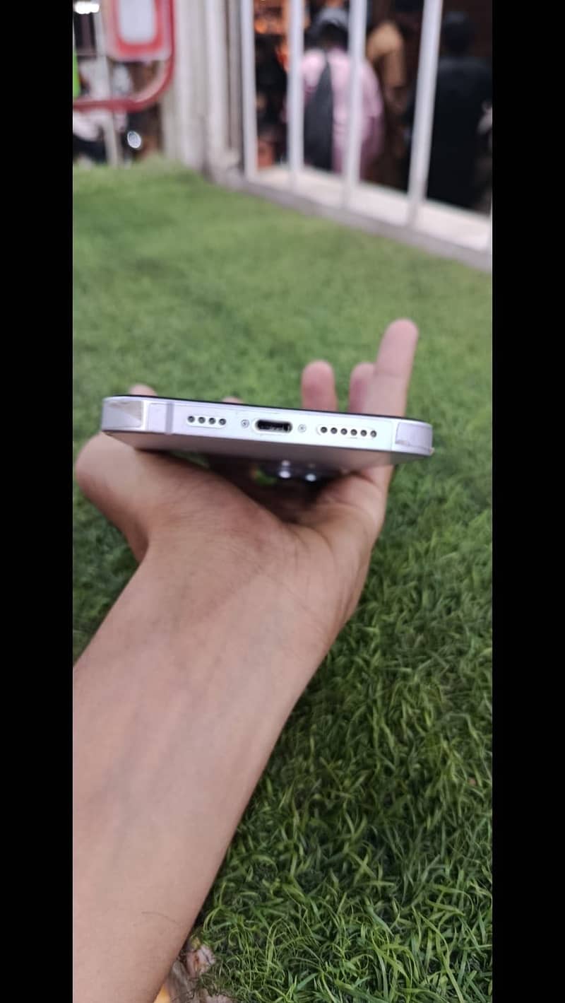 Apple iPhone 14 plus 1