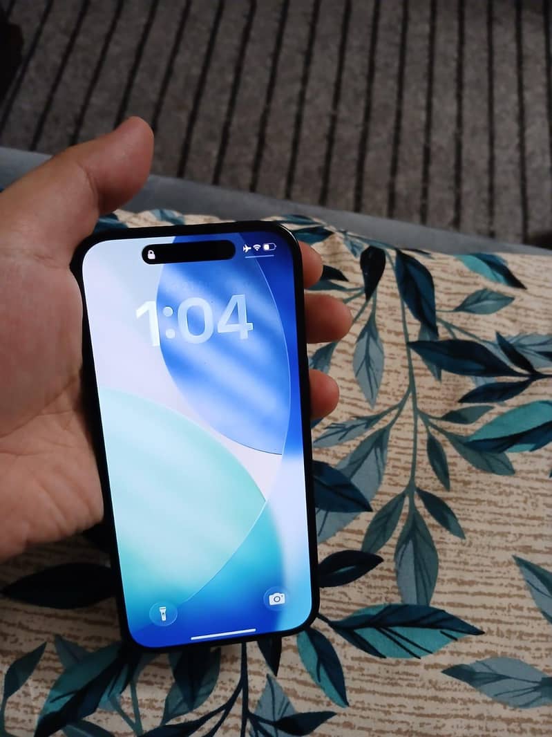 Apple iPhone 15 3