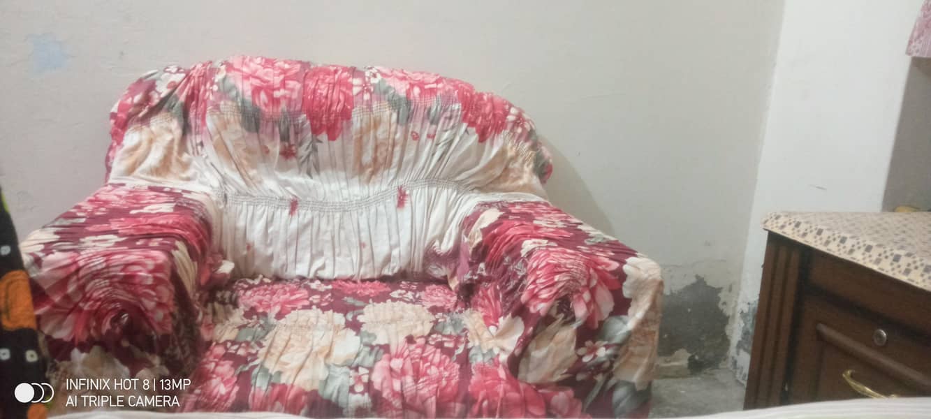 5 seated sofa set 3