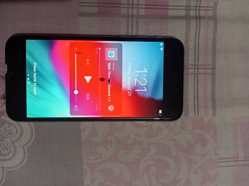 Apple iPhone 6 2