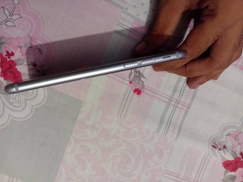 Apple iPhone 6 5