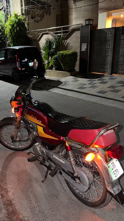 HONDA CD70