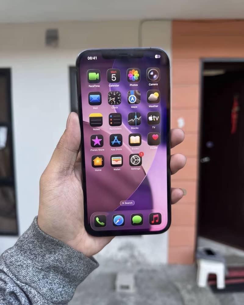Apple iPhone 12 Pro Max 3