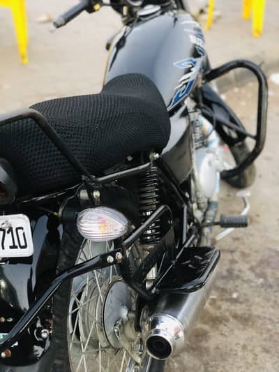 Suzuki GS 150