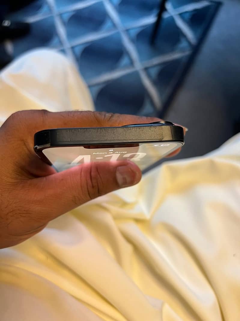 Apple iPhone 14 5