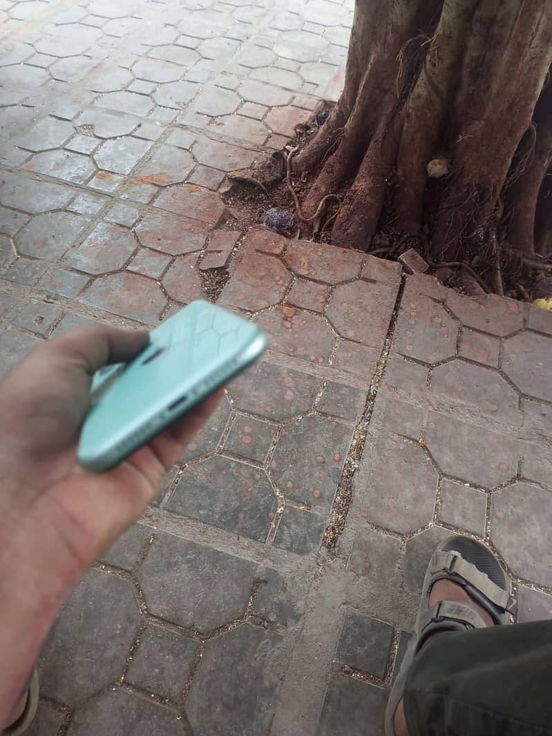 Apple iPhone 11 Pro 5