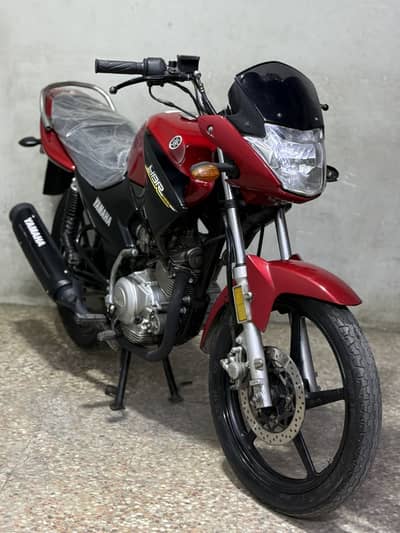 Yamaha ybr125cc 2019 model ( sports esd  bike )