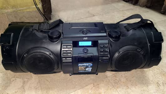 JVC Kaboom RV-NB52 – Powerful Bass Boombox