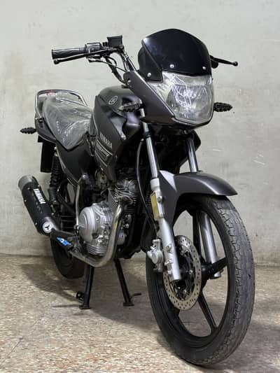 Yamaha ybr125cc 2017 model ( japniess model )