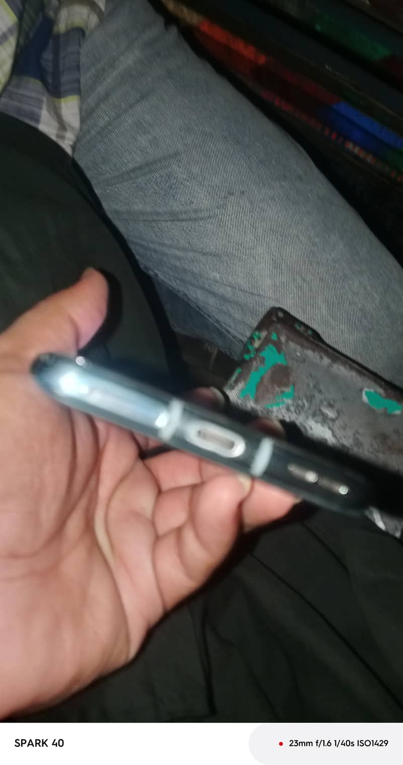 One Plus 10 Pro 4