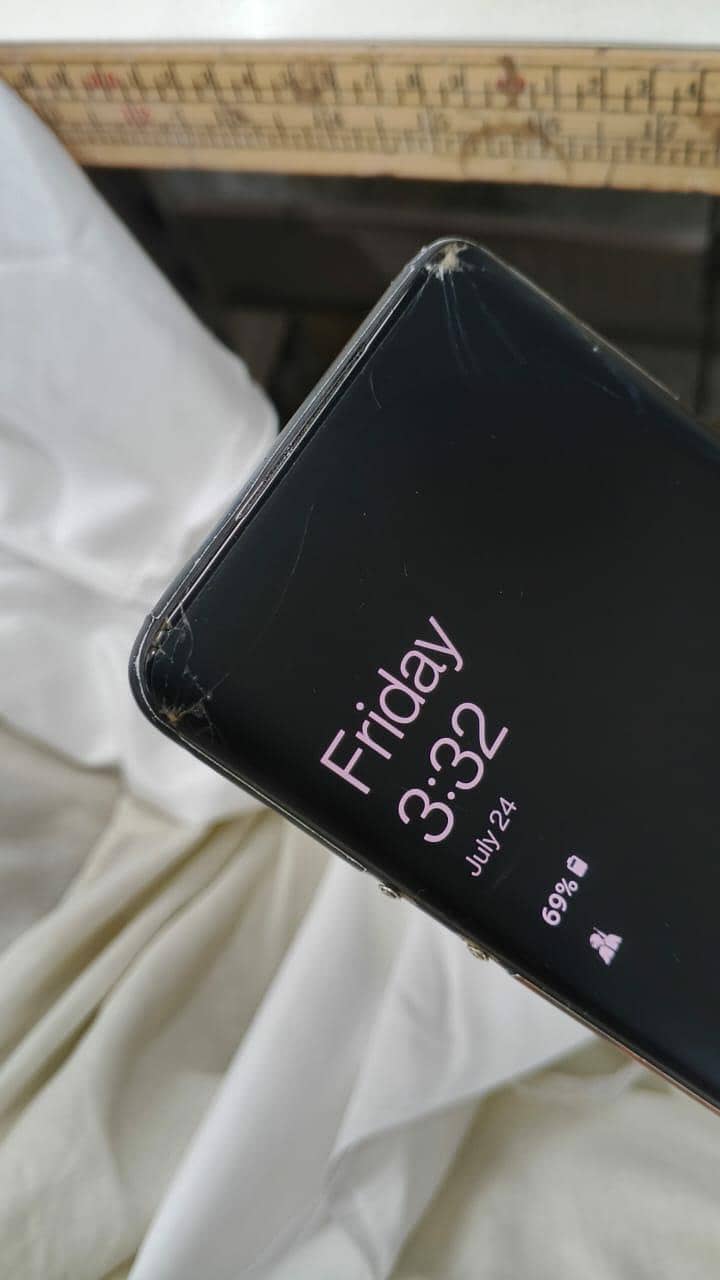 One Plus 7 Pro 3